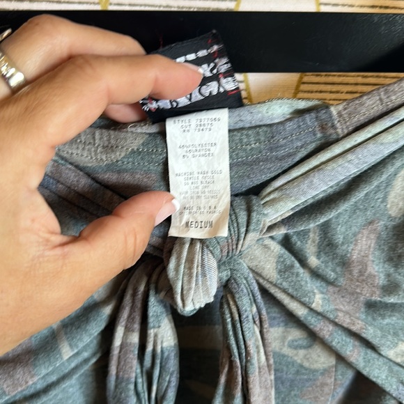 Tracy Evans Camo / Camouflage Pull On Adjustable Sash Tie Ruffle Skirt. - Picture 7 of 9